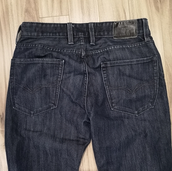 Guess Jeans - Picture 2 of 2